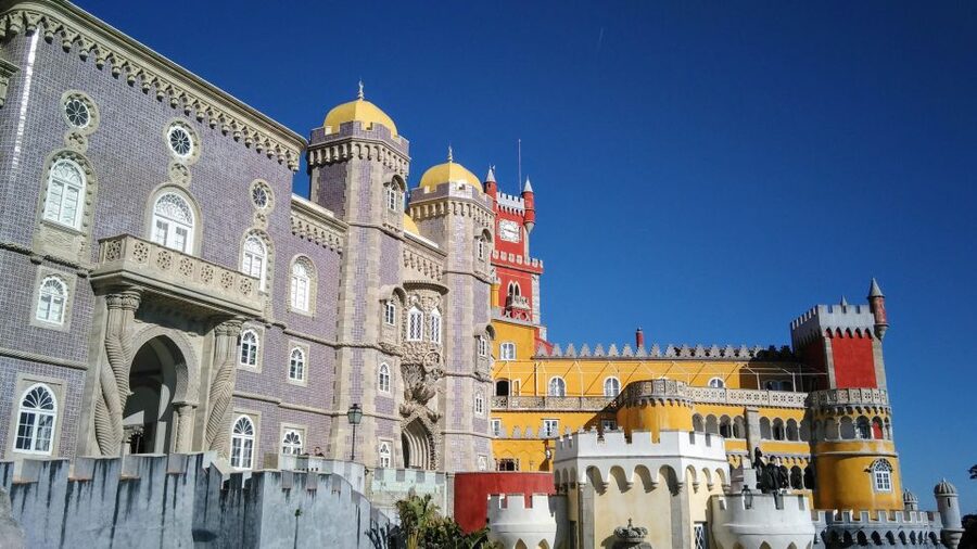 From Lisbon: Nazare and Sintra Private Tour - Returning to Lisbon by about 5:30 PM