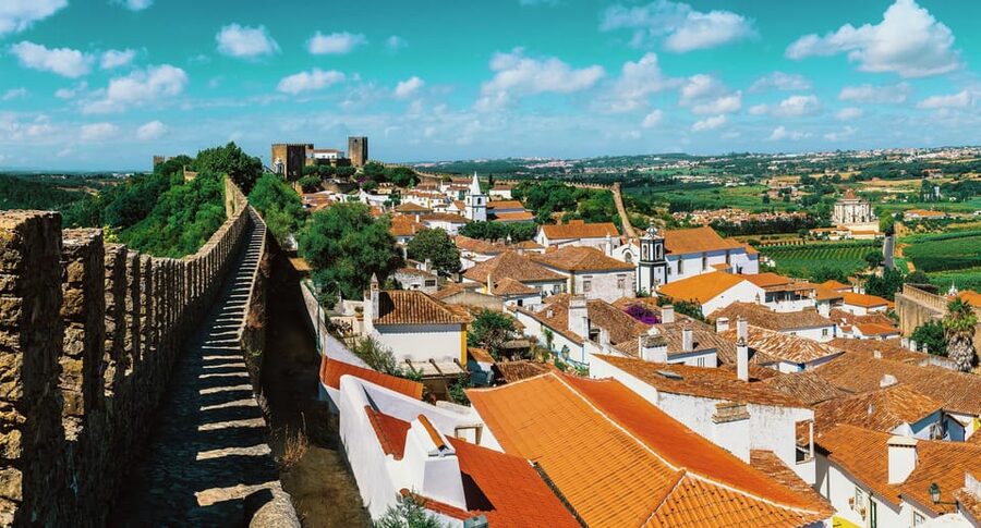 From Lisbon: Nazare Big Waves and Óbidos Guide Day Trip - Practical Plan for a Better Day