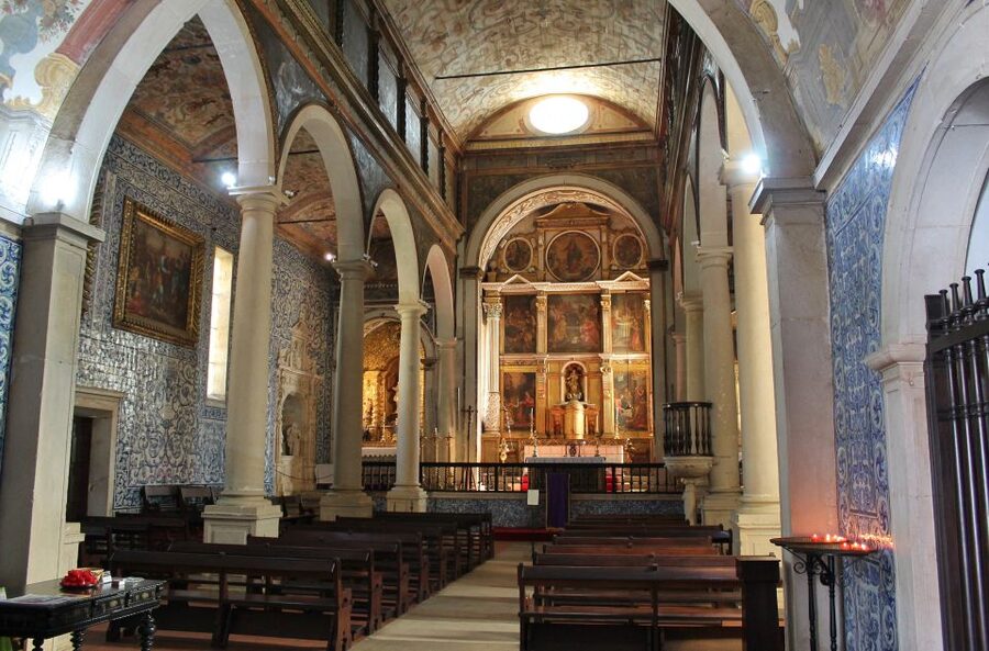 From Lisbon: Óbidos and Mafra Palace Private Tour - Who will get the most from this tour