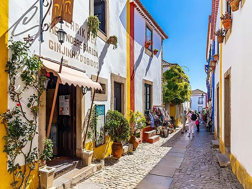 From Lisbon: Obidos, Nazaré and Fátima Small Group Tour - Key points at a glance