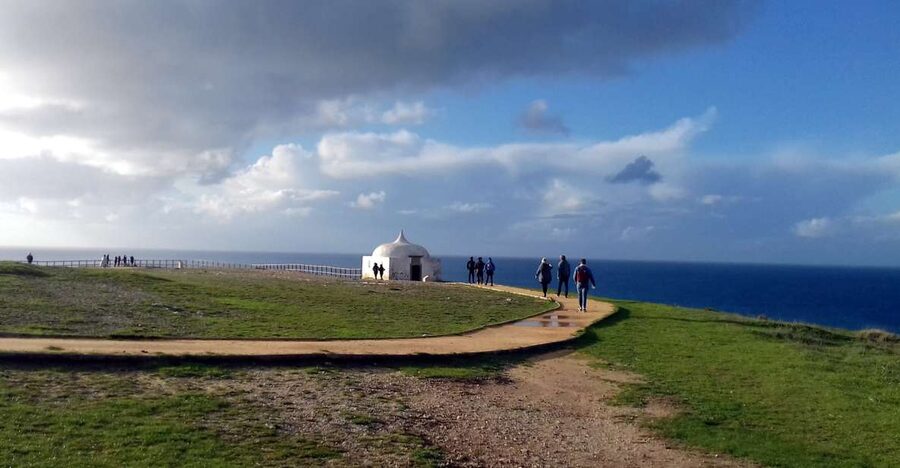 From Lisbon or Sesimbra: 4x4 Tour to Cape Espichel - Key points at a glance
