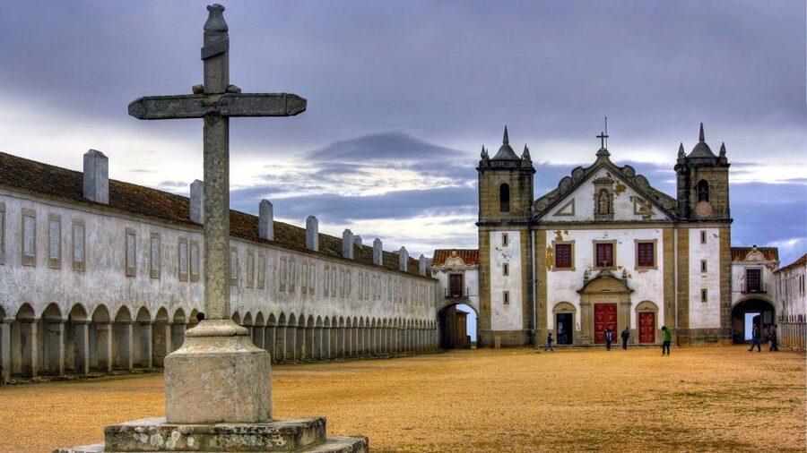From Lisbon or Sesimbra: 4x4 Tour to Cape Espichel - How much value do you get for $70?