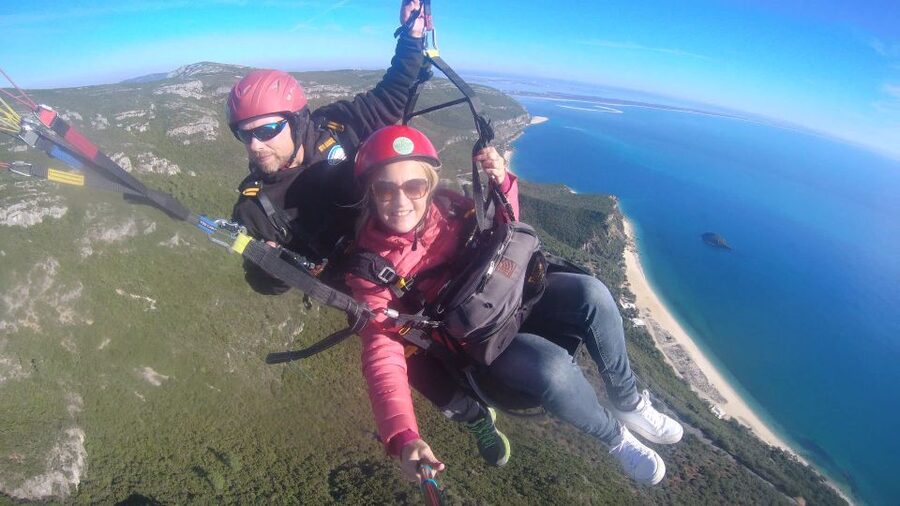 From Lisbon: Paragliding Flight with Transfers - What this Lisbon paragliding trip really involves