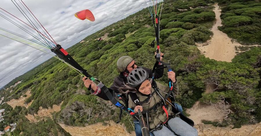 From Lisbon: Paragliding Flight with Transfers - The strongest reason to book