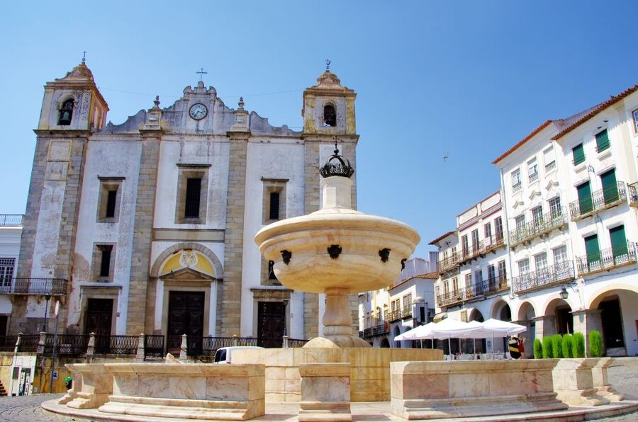 From Lisbon: Private Customized Small-Group Tour to Evora - The Bones Chapel at the Church of St. Francis
