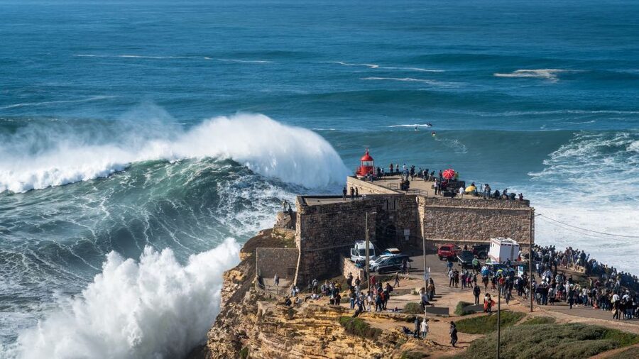 From Lisbon: Private Óbidos and Nazaré Tour - The road to Nazaré and the cliff-top Sítio