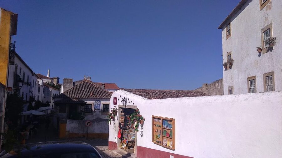 From Lisbon: Private Óbidos and Nazaré Tour - Óbidos: old walls, narrow lanes, and ginginha