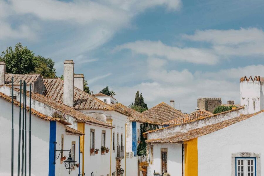 From Lisbon: Shared Tour to Fátima, Óbidos, Batalha e Nazaré - Four very different sides of Portugal in one day