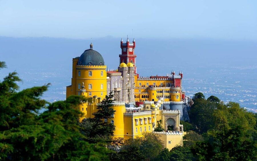 From Lisbon: Sintra and Cascais Full-Day Private Tour - Boca do Inferno and Guincho Beach