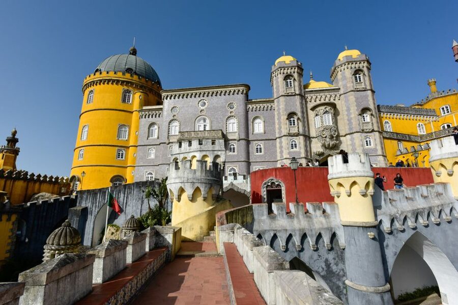 From Lisbon: Sintra and Cascais Full-Day Private Tour - Pena Palace and the hardest choice of the day