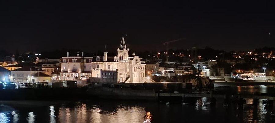 From Lisbon: Sintra and Portuguese Coast Private Day Tour - Choosing your two palace interiors