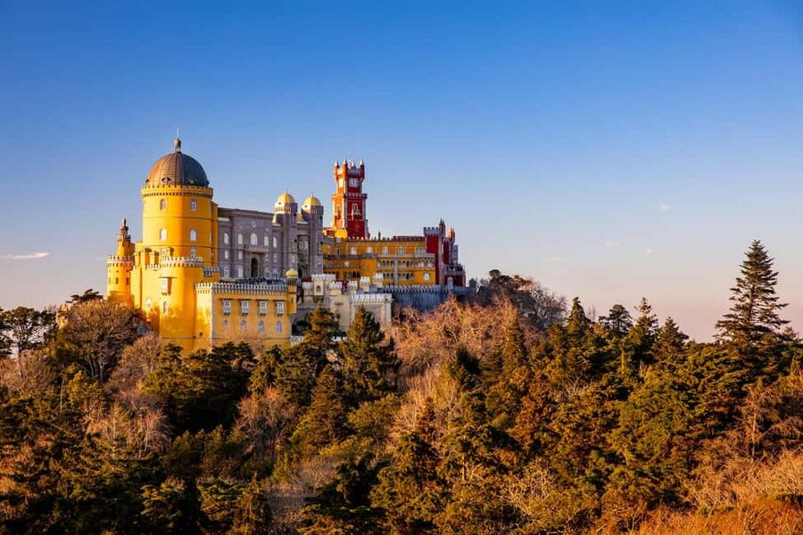 From Lisbon: Sintra Cascais Guided Tour with a Local Expert - Pastries, liqueurs, and local flavor