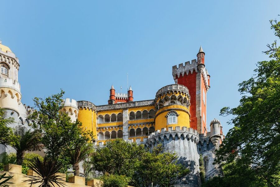 From Lisbon: Sintra & Cascais Small Group Tour with Tickets - Who should book this day trip?