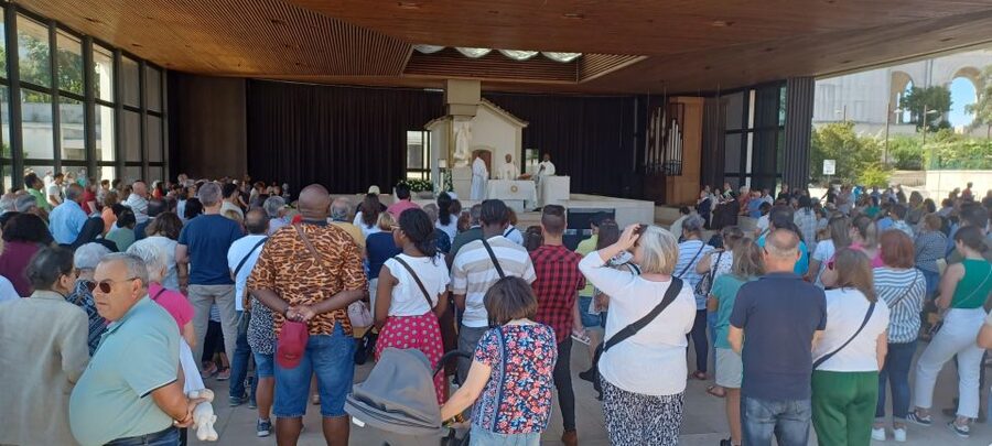 From Lisbon: Small Group Fátima & Little Shepherds Town Tour - The drive north gives your guide room to set the scene