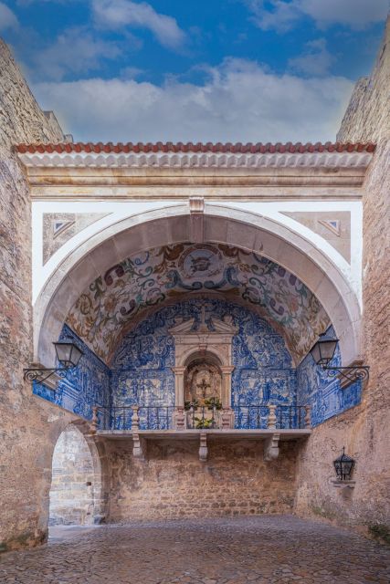 From Lisbon: Tansfer to Porto with stops until 3 cities - Fátima and the scale of Portuguese devotion