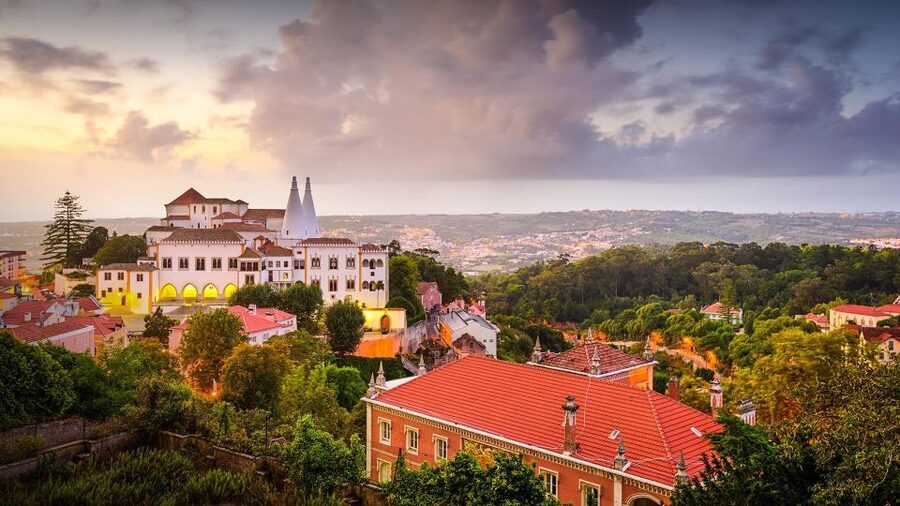 From Lisbon: Tour Sintra, Pena Palace, Regaleira and Cascais - Key points before you book