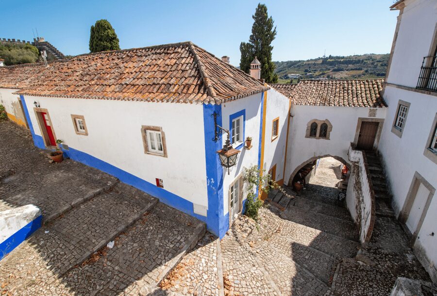 From Lisbon: Tour to Óbidos and Nazaré - Medieval Village, Sour Cherry and Iconic Beaches - Lunch in Nazaré, with seafood on your own budget