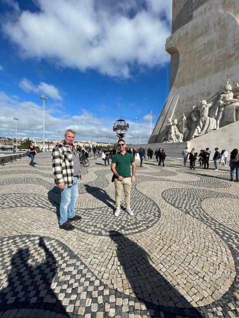 Full city of Lisbon on board of a private car - Why this four-hour Lisbon tour works