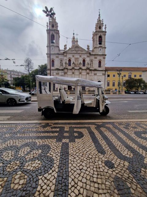 Full city of Lisbon on board of a private car - São Pedro de Alcântara and Bairro Alto show another face of Lisbon