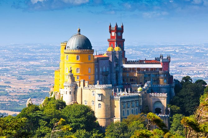 Full-Day Sintra and Cascais Small-Group Tour from Lisbon - Exploring Sintra’s old center