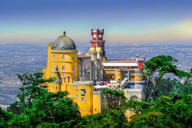 Full Day Tour Sintra, Pena Palace, Regaleira, Cabo Roca, Cascais - Pena Palace and the wooded hills of Sintra