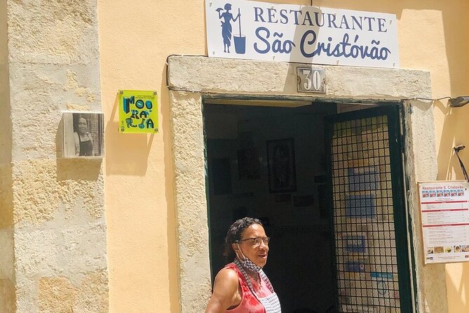 Half Day Historical Walking Tour about the Slave Trade in Lisbon - Largo do Carmo and the end of empire