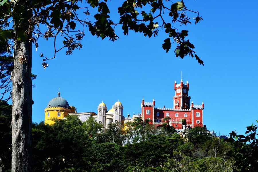 Half Day Shared Tour to Sintra with Licensed Guide - Other Sintra monuments if Pena is not the right choice