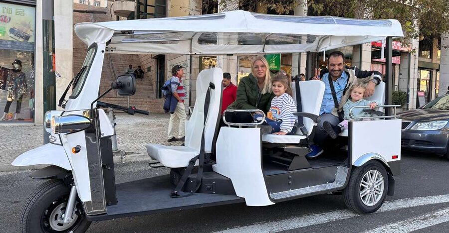 Historical Tuk Tuk Tour, Viewpoints and Old Neighborhoods - Lisbon Cathedral begins the climb