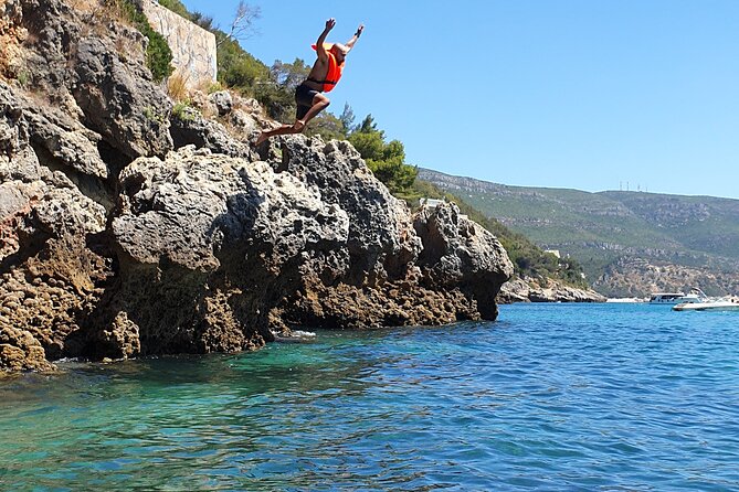 Kayak and Snorkeling Adventure in Lisbon - Lapa de Santa Margarida and the cave stop