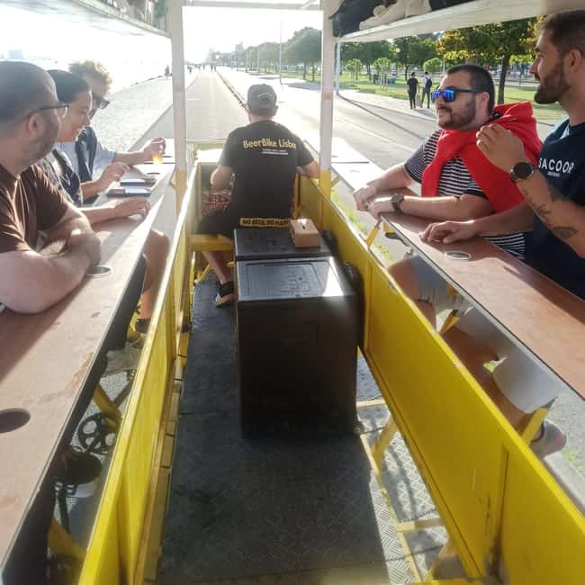 Lisbon: 1-Hour Beer or Sangria Bike Sightseeing Tour - Key points to know before you book