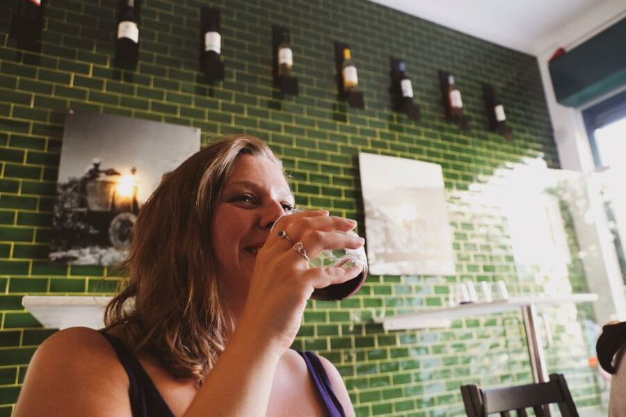 Lisbon: 1-Hour Portuguese Wine Tasting Session - Three regions, three glasses, and a quick lesson in Portugal