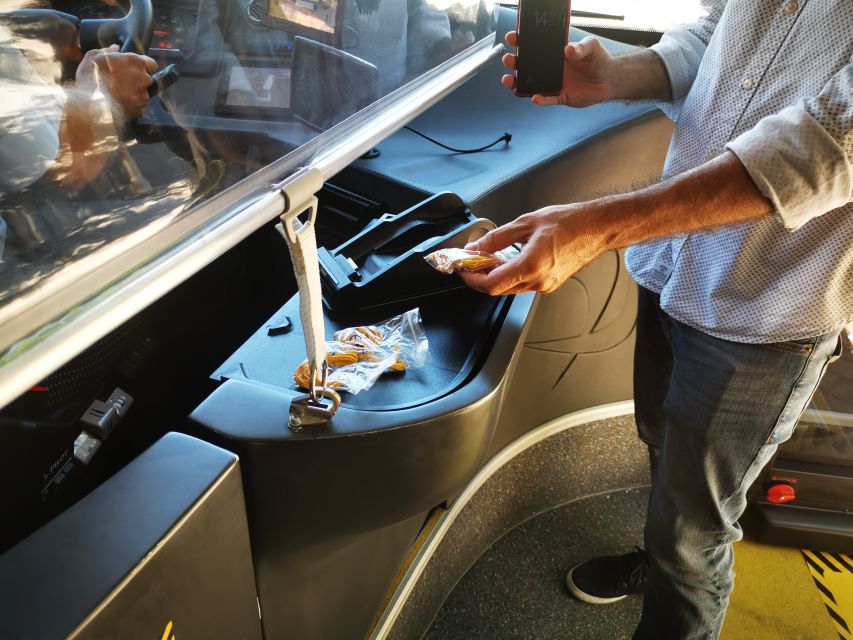Lisbon: 1-or 2-Day Hop-On Hop-Off Bus Tour - Timing, frequency, and how to avoid wasted waits