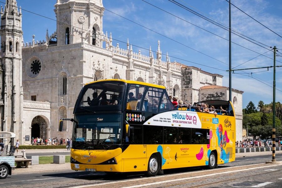 Lisbon: 1-or 2-Day Hop-On Hop-Off Bus Tour - Should you book it?