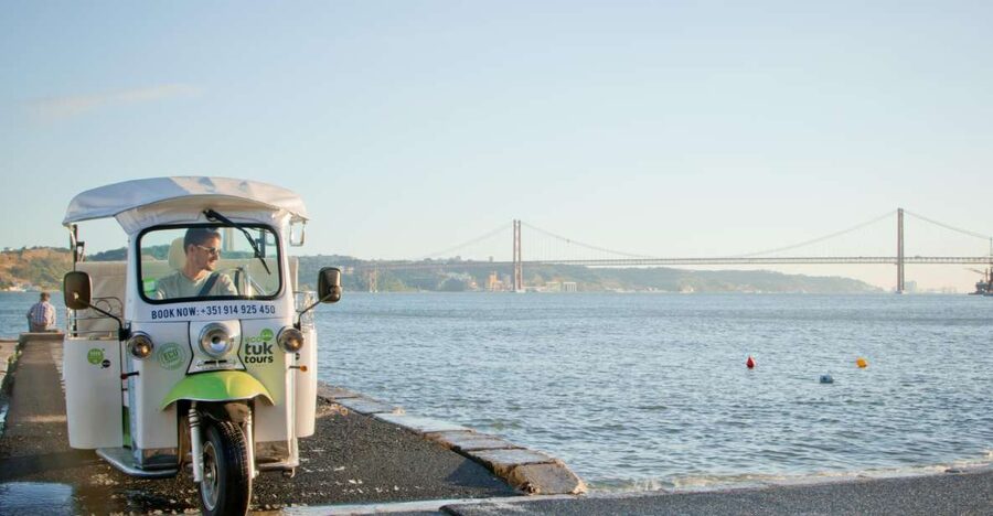 Lisbon: 2-Hour Belém and the Golden Era Tour by Eco-Tuk - A quick ride from central Lisbon to the Tagus