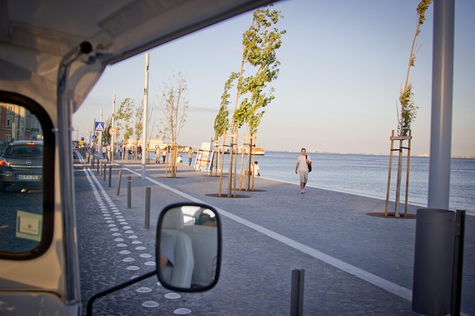 Lisbon 2 Hour from Lisbon City Center to Belém - Private - Jerónimos Monastery from the outside