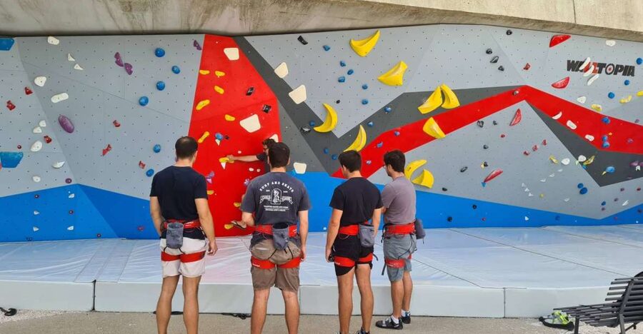 Lisbon: 25 de Abril Bridge Guided Climbing Experience - Key points to know before booking