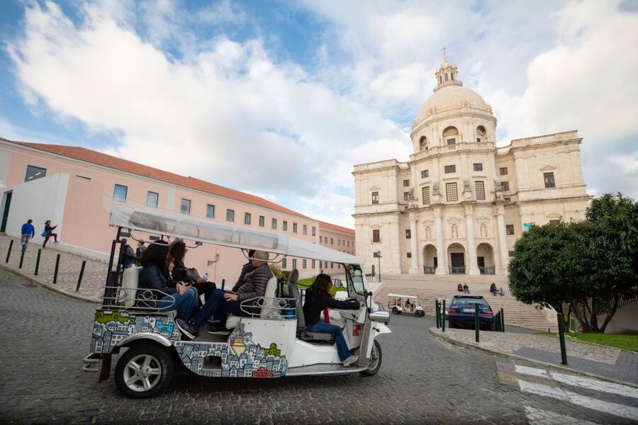 Lisbon: 2h Old Lisbon Tuk Tuk Tour - Graça and Senhora do Monte
