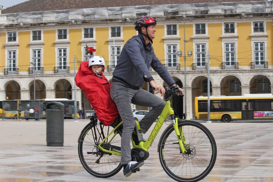 Lisbon: 3-Hour Tour by E-Bike - Alfama brings you into old Lisbon