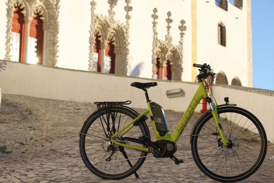 Lisbon: 3-Hour Tour by E-Bike - São Pedro de Alcântara gives you the first city lesson