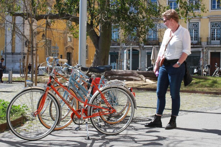 Lisbon: 3-Hour Vintage Bike Tour - A Pastel de Belém, with one detail to confirm