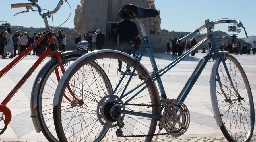 Lisbon: 3-Hour Vintage Bike Tour - Starting at Largo da Severa near Martim Moniz