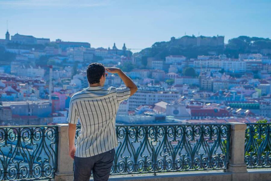 Lisbon: 3h tour in German to all viewpoints with local guide - São Pedro de Alcântara and the final city views