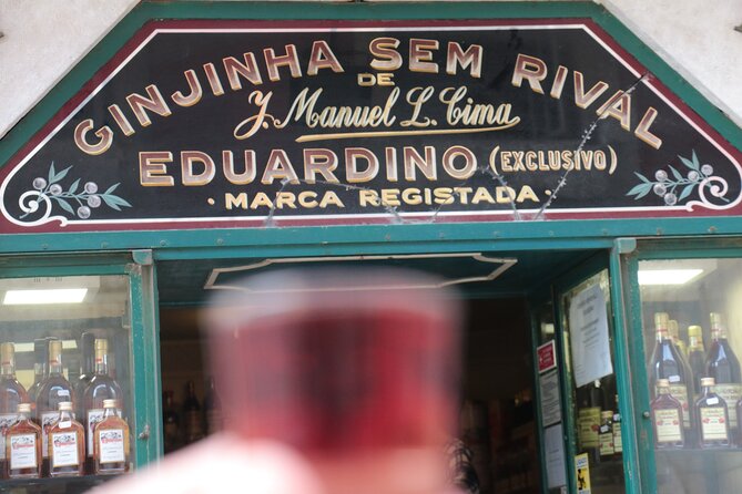 Lisbon 4 Foodies Tour - From Street Food to Awarded Chefs’ Portuguese Delicacies - Lisbon’s grand avenue and its famous lift
