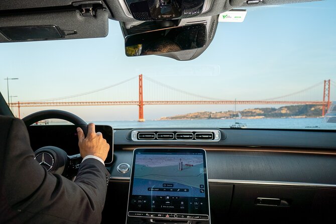Lisbon Airport Private Transfer to Lisbon (Round Optional) - Key points to know before booking