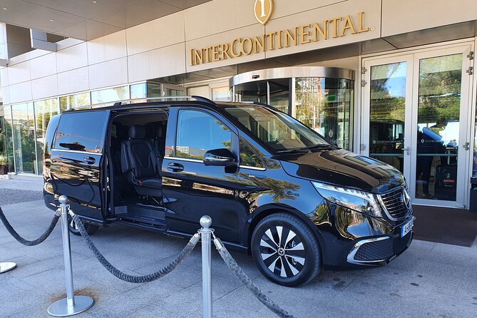Lisbon Airport Private Transfer to Lisbon (Round Optional) - Who should book this transfer