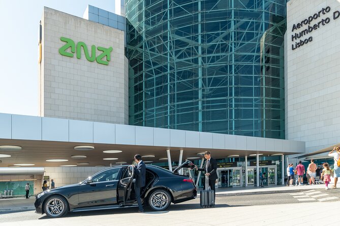 Lisbon Airport Private Transfer to Lisbon (Round Optional) - The private car and what is included