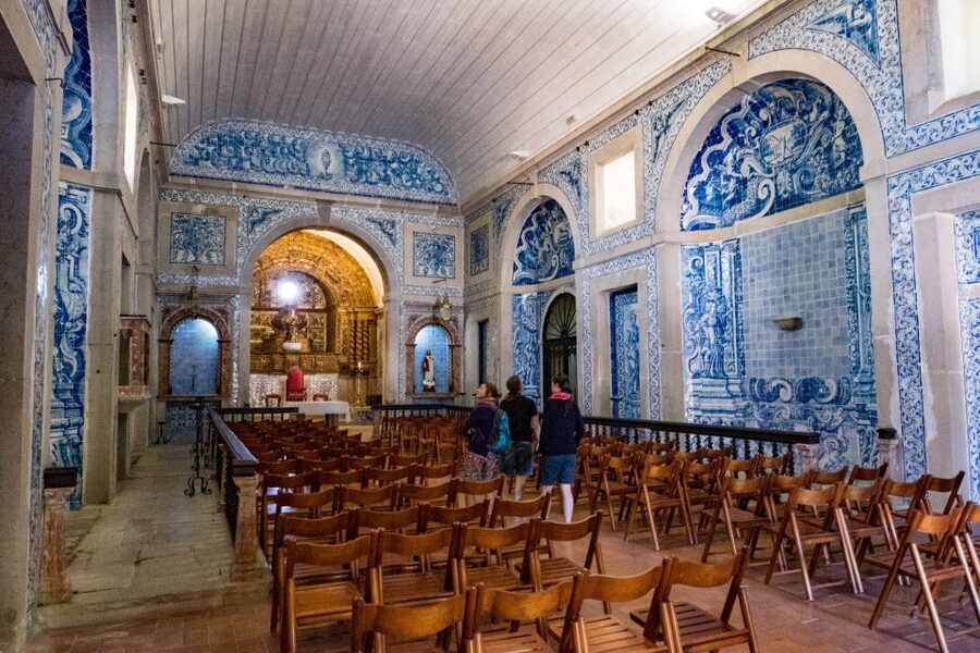 Lisbon: Arrábida Natural Park and Sesimbra Day Trip - Saint Margareth Cave and the Portinho harbor