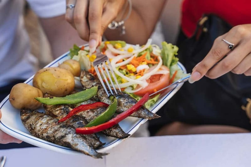 Lisbon: Baixa Food Walking Tour with Drinks - Practical advice for making the evening work