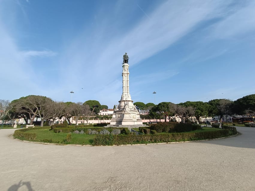Lisbon: Belem, Jeronimos Monastery, and Coach Museum Tour - Black-cab rides to Belém Tower and the Discoveries Monument