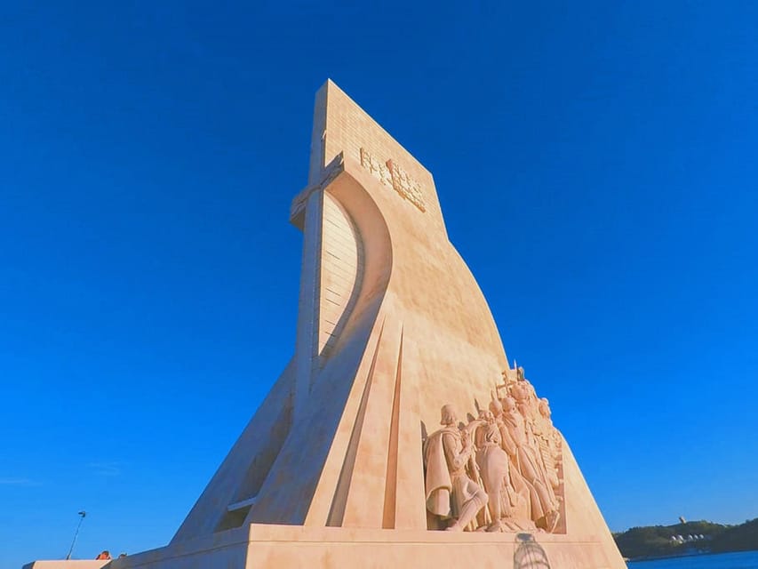 Lisbon: Belém, Sightseeing Tour by Tuk-Tuk - Empire Square Garden and the Monument to the Discoveries
